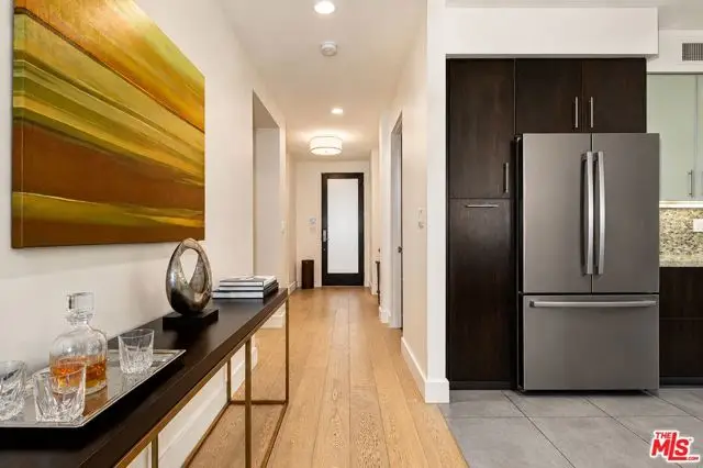 1304 Roxbury Drive #202, Los Angeles, CA 90035 - #3