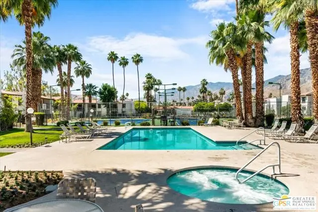 1050 E Ramon Road #15, Palm Springs, CA 92264 - #1