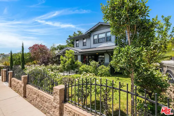 223 N St Andrews Place, Los Angeles, CA 90004