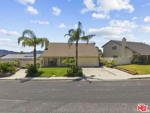 15362 Rhododendron Drive, Santa Clarita, CA 91387 - #1