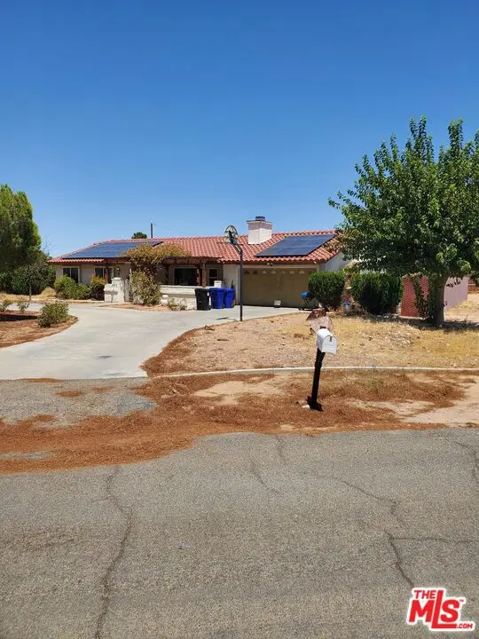 13435 Tioga Road, Apple Valley, CA 92308 - #3