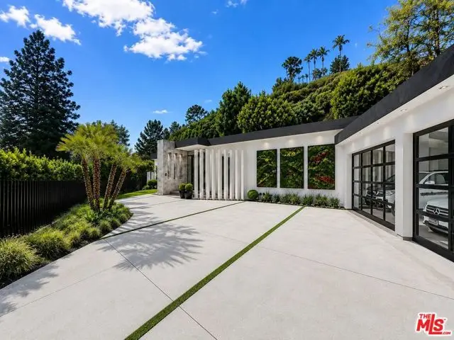 1049 Loma Vista Drive, Beverly Hills, CA 90210 - #1