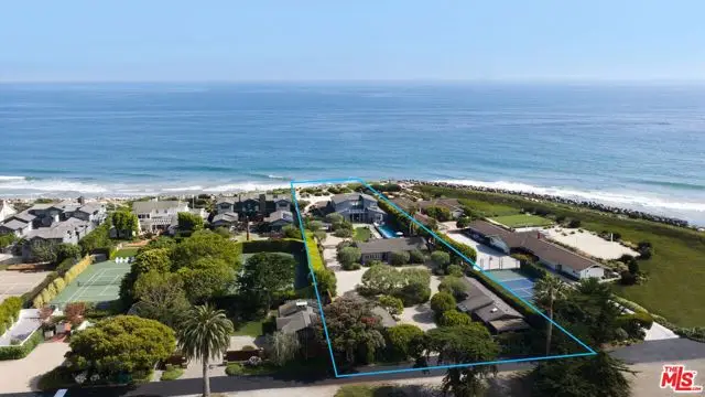 4217 Avenue Del Mar, Carpinteria, CA 93013 - #2