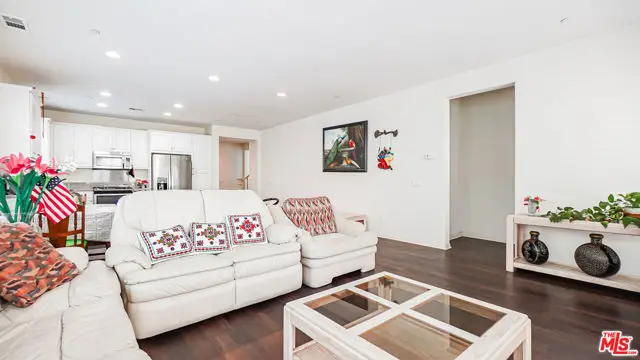 223 Bright Poppy, Irvine, CA 92618 - #3