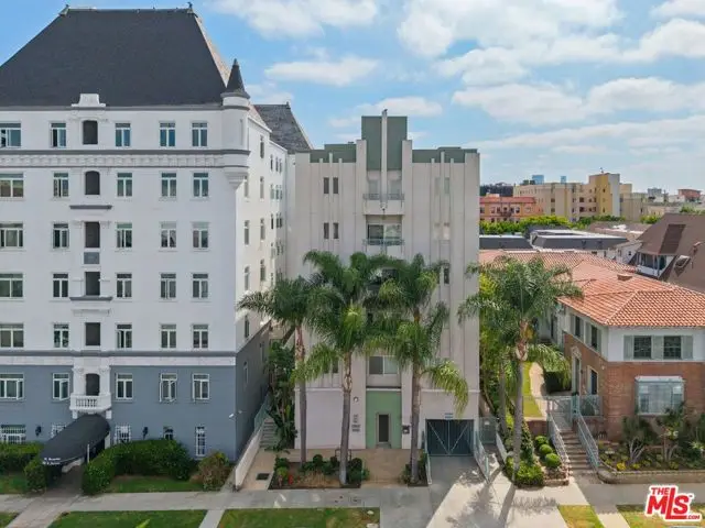 906 S Serrano Avenue #401, Los Angeles, CA 90006 - #3