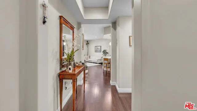 611 Caruso Avenue, Glendale, CA 91210 - #2