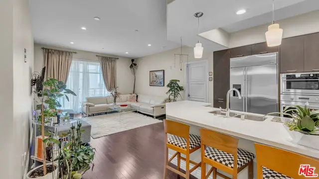 611 Caruso Avenue, Glendale, CA 91210 - #3