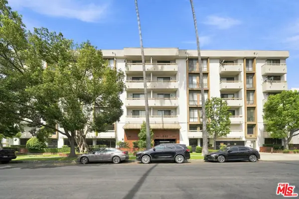 533 S St Andrews Place #318, Los Angeles, CA 90020