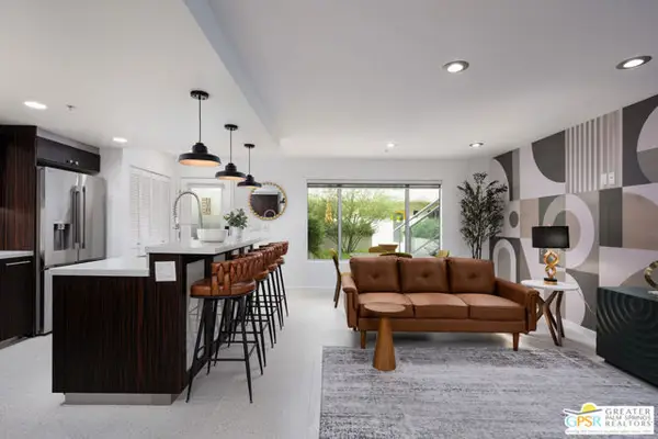 588 E San Lorenzo Road #106, Palm Springs, CA 92264