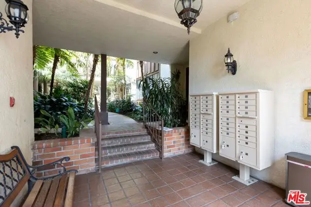 11939 Gorham Avenue #204, Los Angeles, CA 90049 - #3