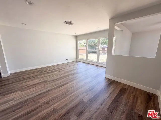 8015 Aldea Avenue, Van Nuys, CA 91406 - #3