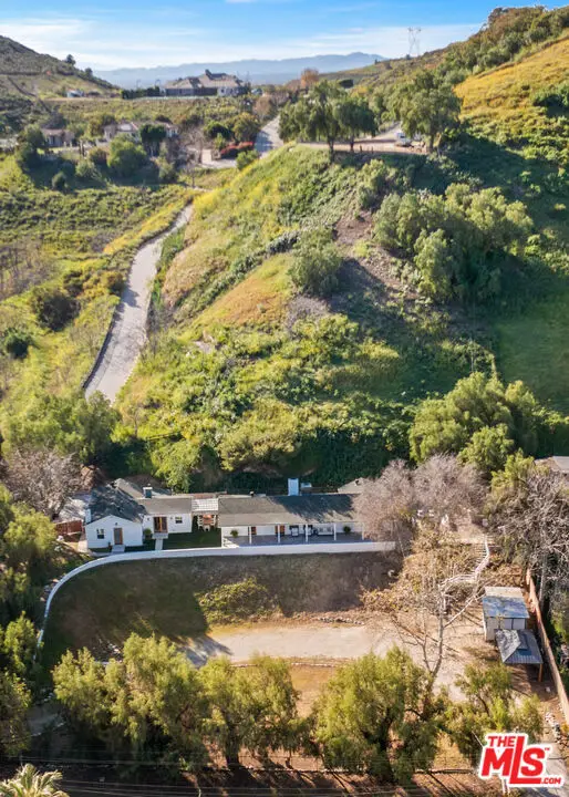 10315 Wheatland Avenue, Sunland, CA 91040 - #2