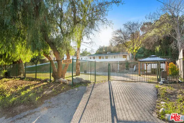 10327 Wheatland Avenue, Sunland, CA 91040 - #2