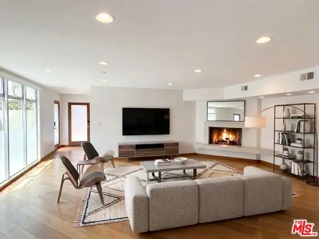 512 Brooks Avenue #6, Venice, CA 90291 - #1