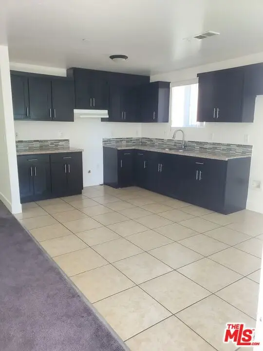 831 E 109th Street, Los Angeles, CA 90059 - #2