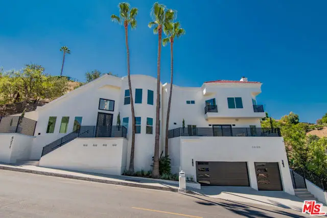 4211 Nogales Drive, Tarzana, CA 91356 - #1