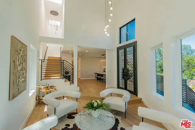 4211 Nogales Drive, Tarzana, CA 91356 - #3