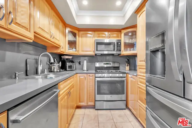 14610 Erwin Street #211, Van Nuys, CA 91411 - #3