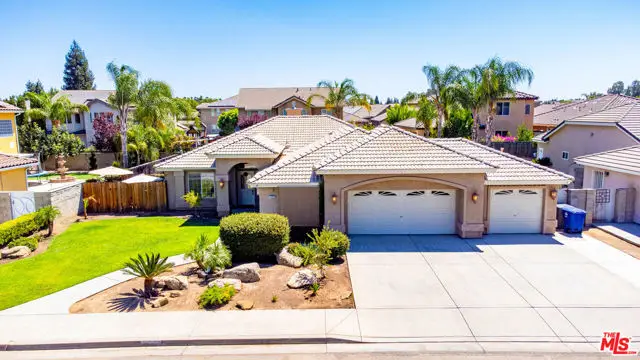 1459 Hillsboro Avenue, Madera, CA 93637 - #1