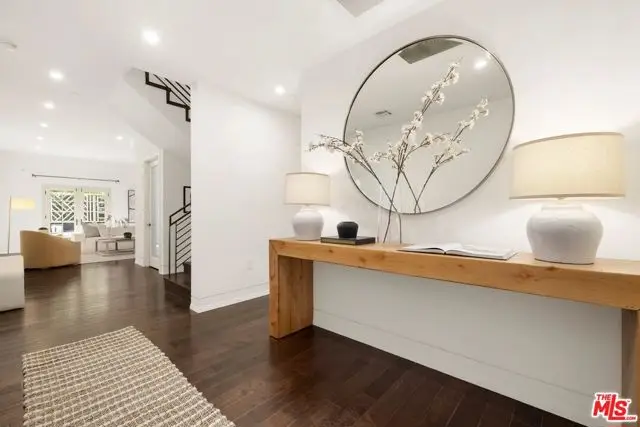 225 S Hamilton Drive #102, Beverly Hills, CA 90211 - #2