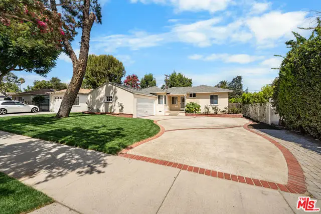 8914 Canby Avenue, Northridge, CA 91325 - #1