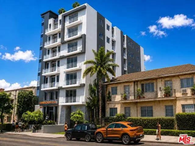 2811 San Marino Street, Los Angeles, CA 90006 - #2