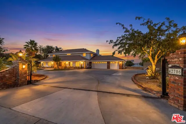 42706 20th Street, Lancaster, CA 93534 - #1