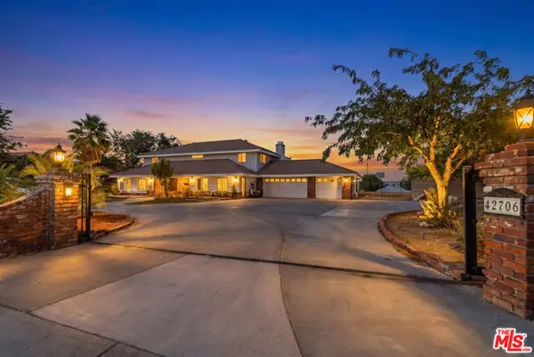 42706 20th Street, Lancaster, CA 93534