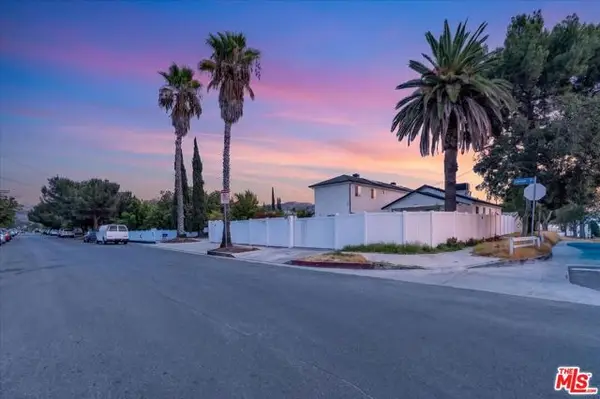 11018 Olinda Street, Los Angeles, CA 91352