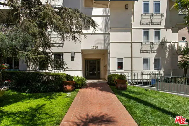 1426 N Laurel Avenue #110, West Hollywood, CA 90046 - #2