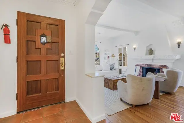 1734 S Sherbourne Drive, Los Angeles, CA 90035 - #2