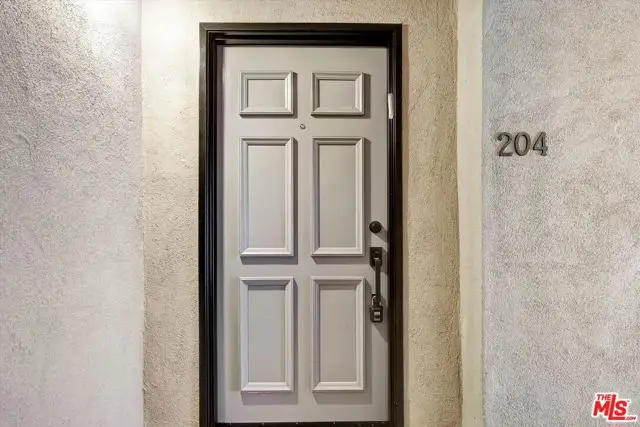 439 N Doheny Drive #204, Beverly Hills, CA 90210 - #2