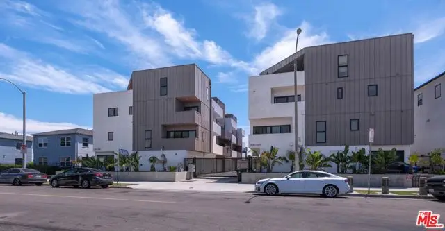 5623 Murray Lane, Los Angeles, CA 90016 - #3