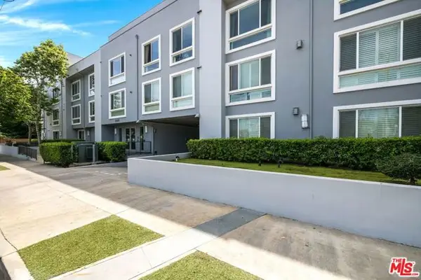 10878 Bloomfield Street #406, Toluca Lake (los Angeles), CA 91602