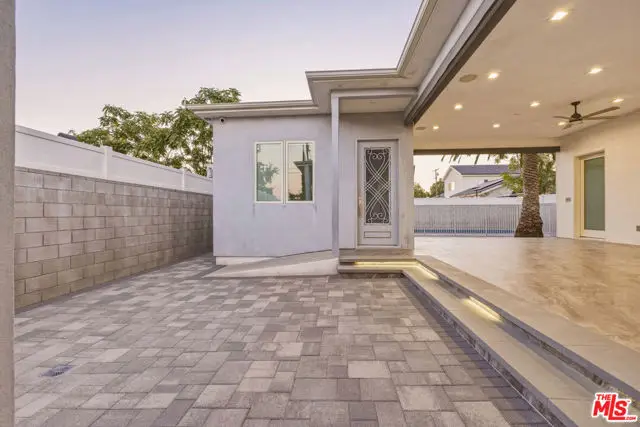 6729 Radford Avenue, North Hollywood, CA 91606 - #3