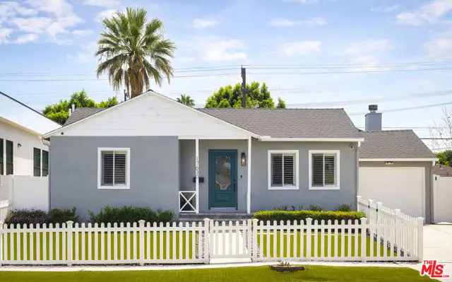 17630 Martha Street, Encino, CA 91316 - #3