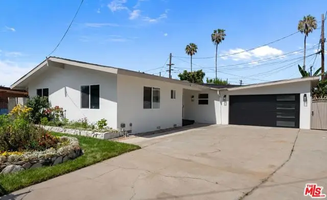 13603 Chadron Avenue, Hawthorne, CA 90250 - #2