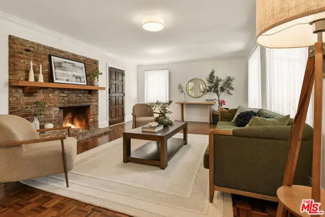 1930 Holly Drive #9A, Los Angeles, CA 90068 - #2