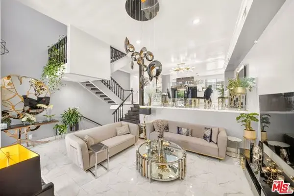 5305 White Oak Avenue #F, Encino (los Angeles), CA 91316