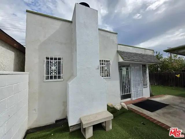 611 W 109th Street, Los Angeles, CA 90044 - #2