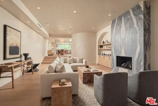 18 Voyage Street, Marina Del Rey, CA 90292 - #3