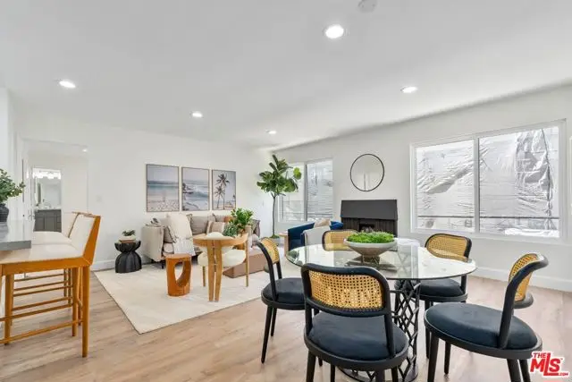 16 S Quarterdeck Street #201, Los Angeles, CA 90292 - #3