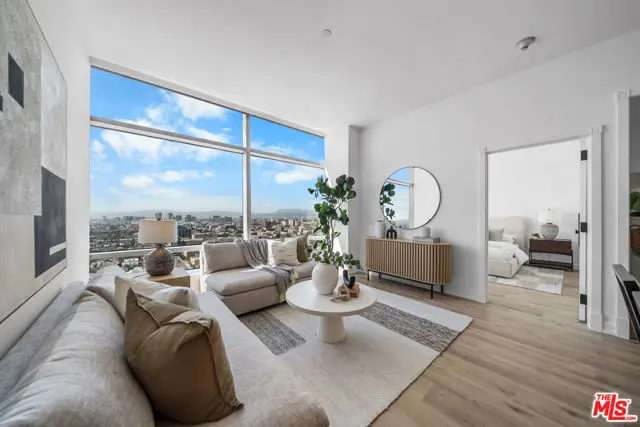 900 W Olympic Boulevard #27D, Los Angeles, CA 90015 - #2