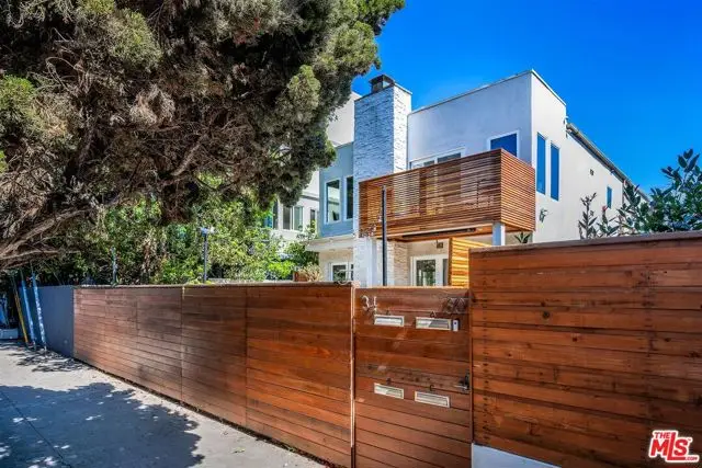 34 Anchorage Street, Los Angeles, CA 90292 - #2
