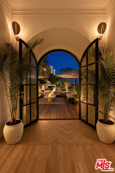 8855 Hollywood Boulevard, Los Angeles, CA 90069 - #3