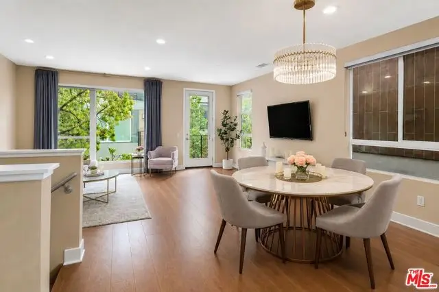 6749 Gill Way, Los Angeles, CA 90068 - #2