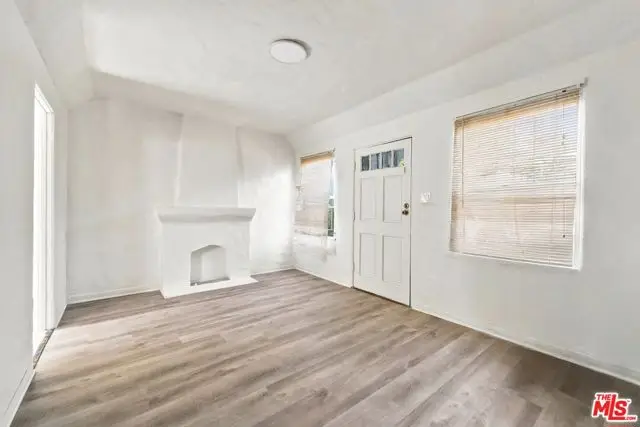 3427 S Bronson Avenue, Los Angeles, CA 90018 - #1