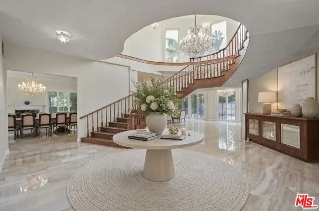 5545 Aura Avenue, Tarzana, CA 91356 - #3