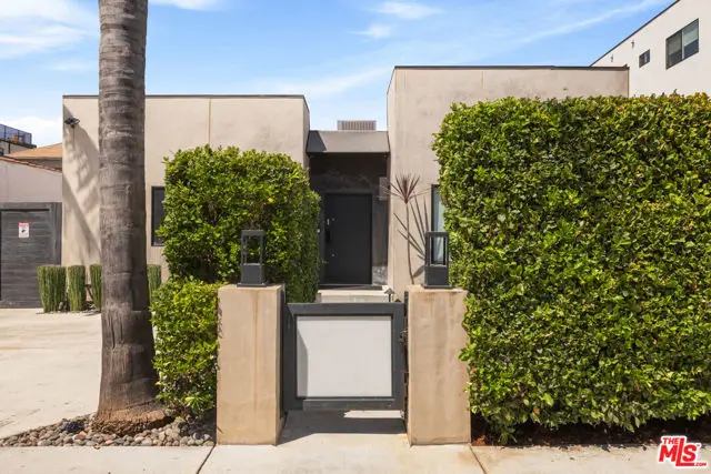 845 N Las Palmas Avenue, Los Angeles, CA 90038 - #2