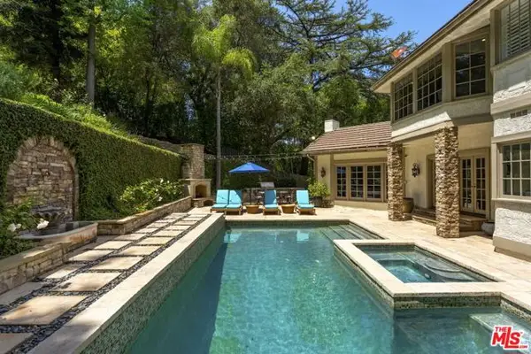 15938 Valley Vista Boulevard, Encino (los Angeles), CA 91436